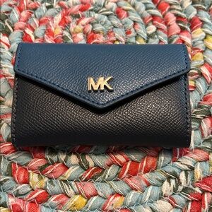 Michael Kors Navy 2 Toned Blue key holder